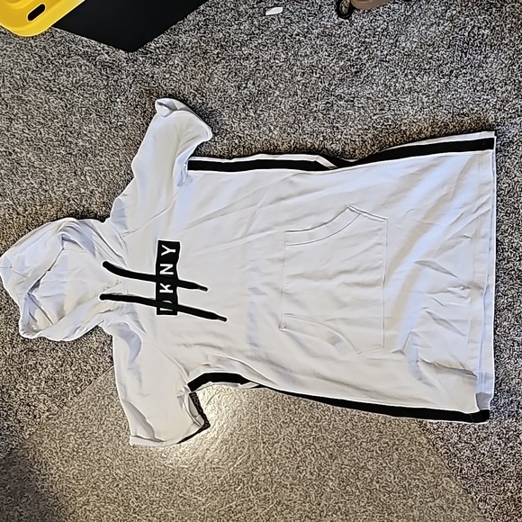 STUNNING DKNY WHITE HOODIE DRESS - Picture 2 of 9